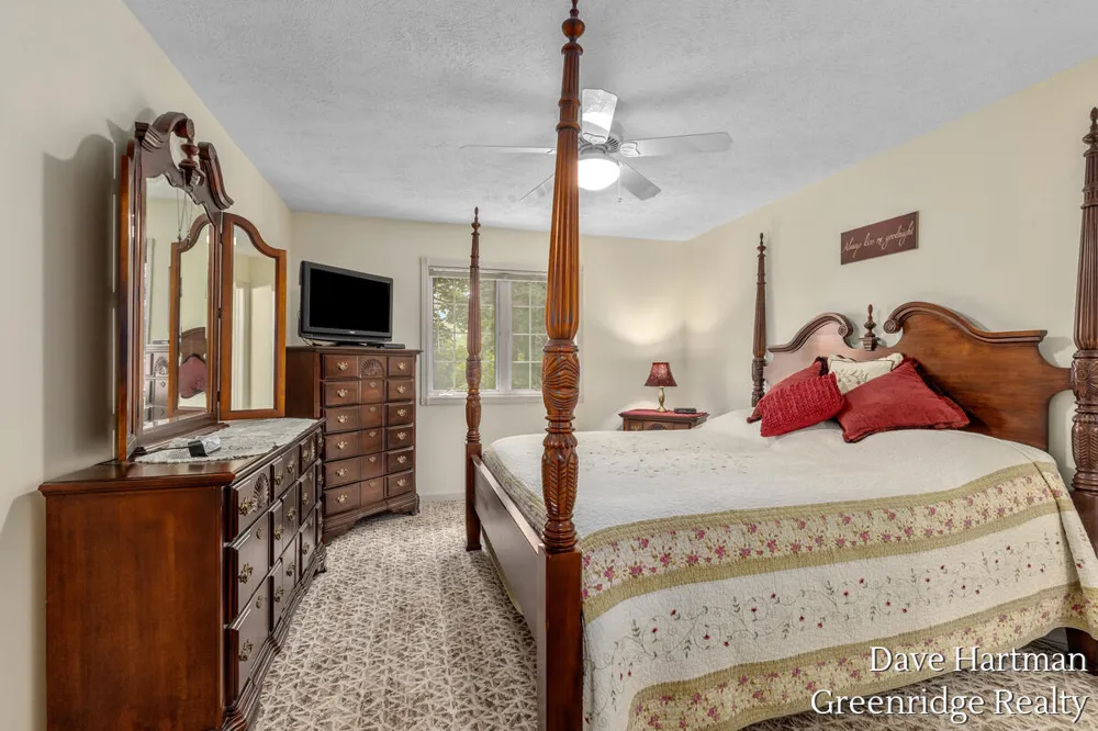 6731 Beechwood Drive Saranac, MI 48881