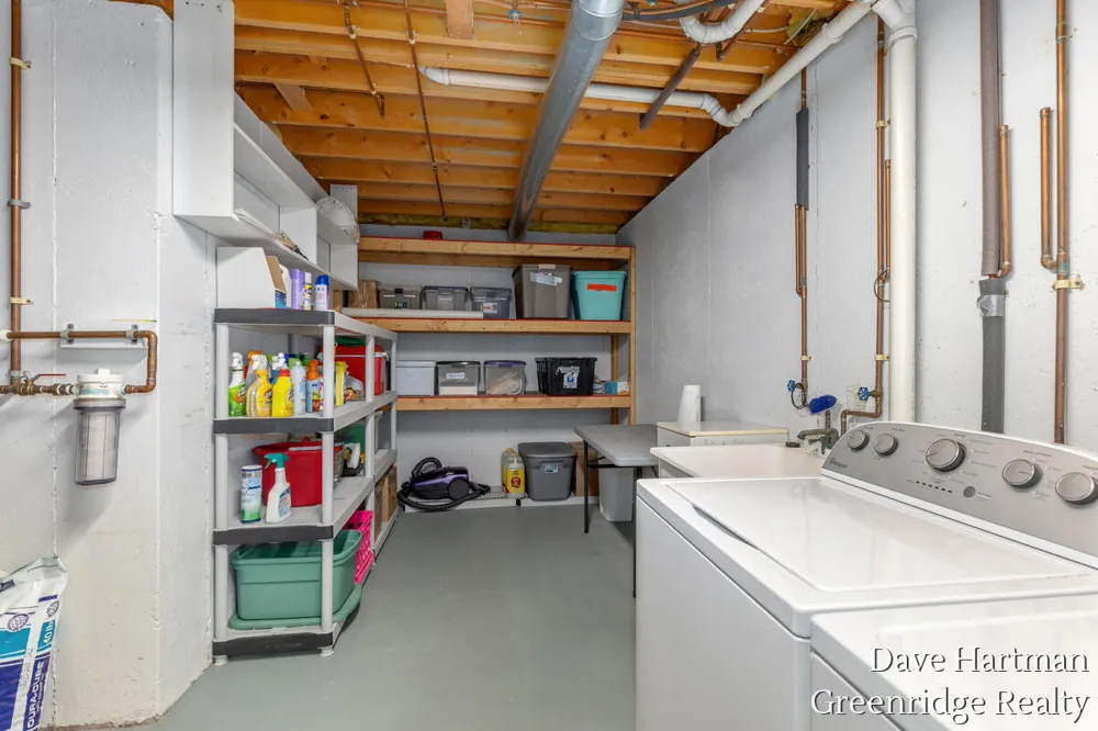 6731 Beechwood Drive Saranac, MI 48881