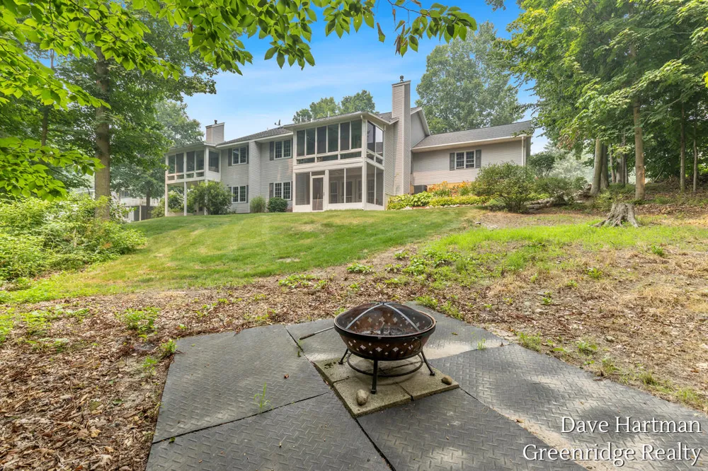 6731 Beechwood Drive Saranac, MI 48881