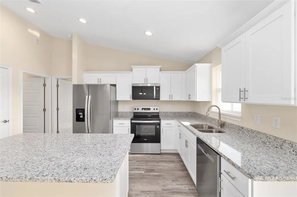 98 PECAN COURSE CIRCLE ocala, FL 34472