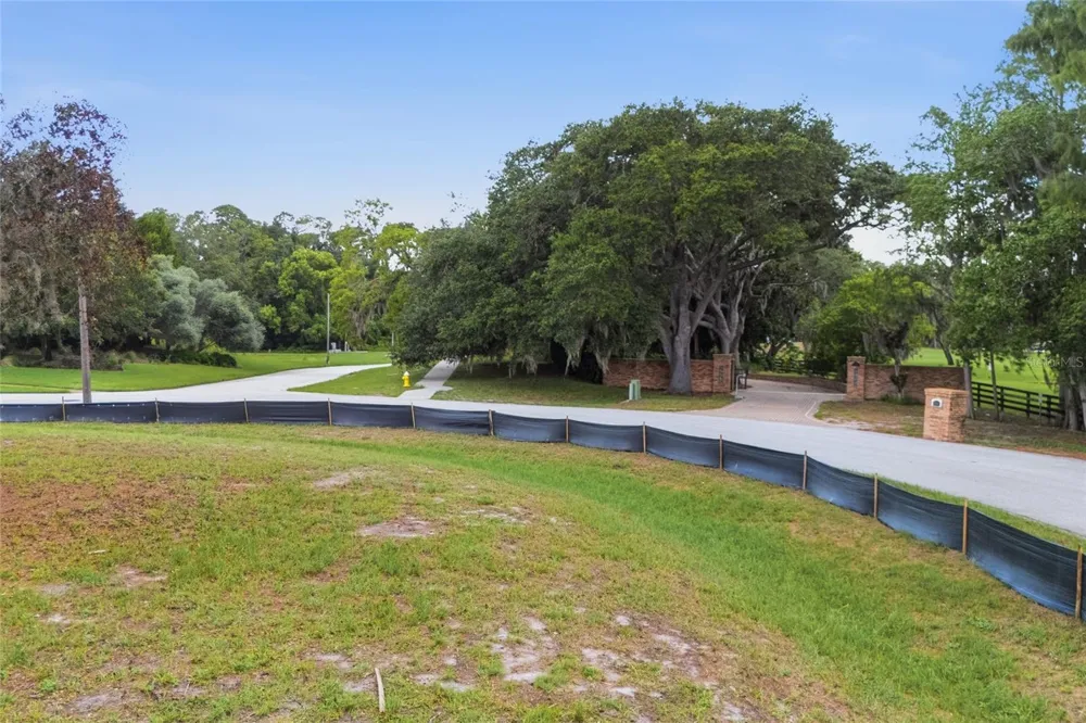 520 AUSTIN DRIVE Tarpon Springs, FL 34688