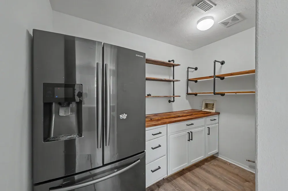 11910 Lois Lane Pinehurst, TX 77362