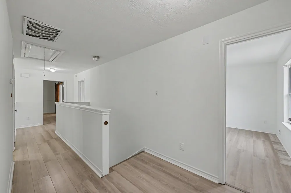 11910 Lois Lane Pinehurst, TX 77362