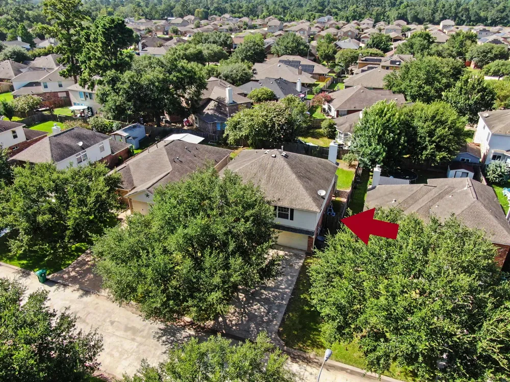11910 Lois Lane Pinehurst, TX 77362