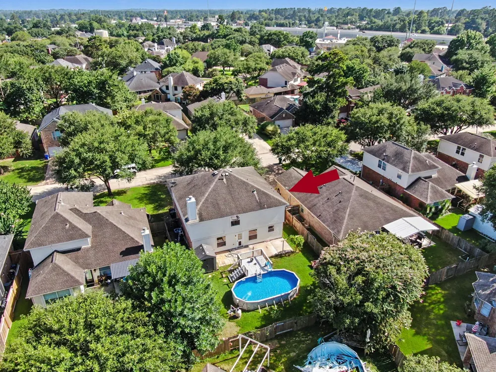 11910 Lois Lane Pinehurst, TX 77362