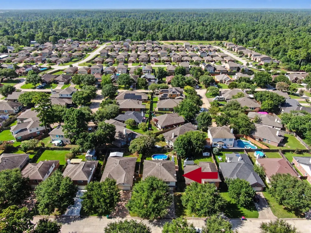 11910 Lois Lane Pinehurst, TX 77362