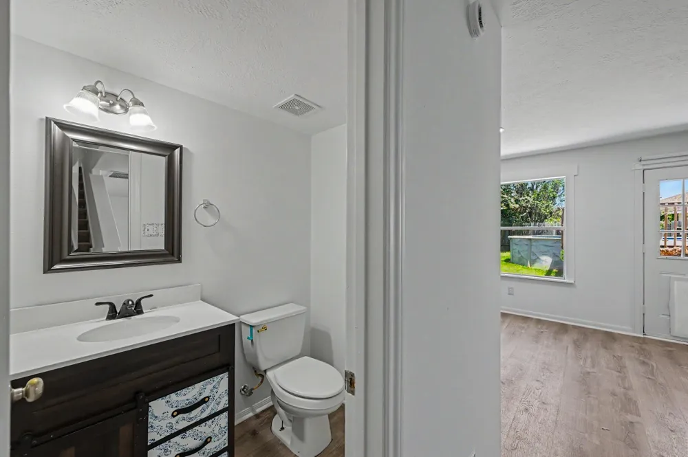 11910 Lois Lane Pinehurst, TX 77362