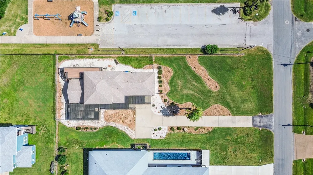 200 Elm Street Portland, TX 78374