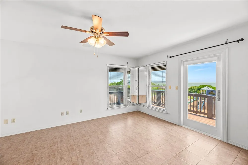 200 Elm Street Portland, TX 78374