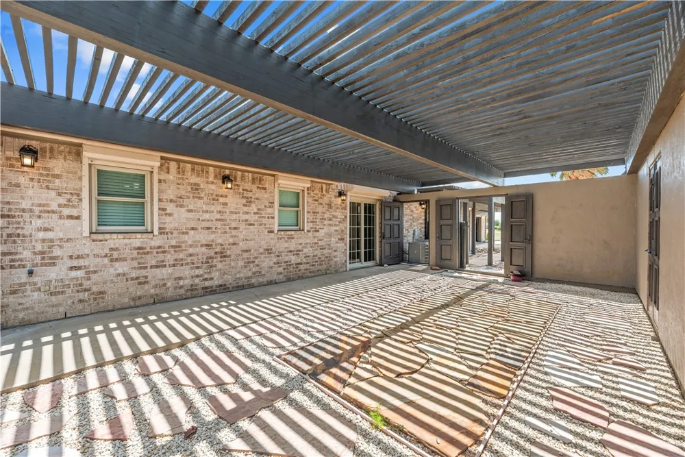 200 Elm Street Portland, TX 78374