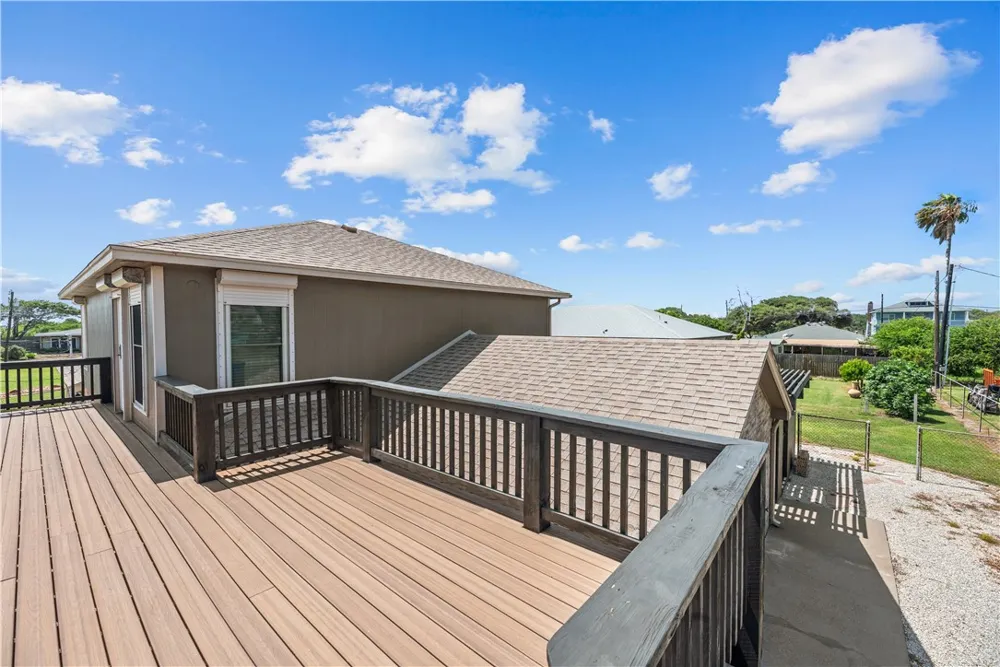 200 Elm Street Portland, TX 78374