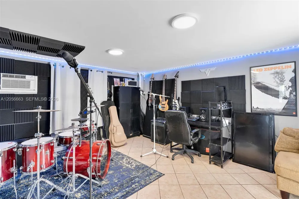 422 Calle Limon Marathon, FL 33050