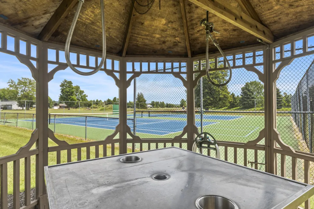 3316 Lakeland Drive Arcadia, MI 49613
