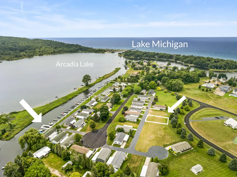 3316 Lakeland Drive Arcadia, MI 49613