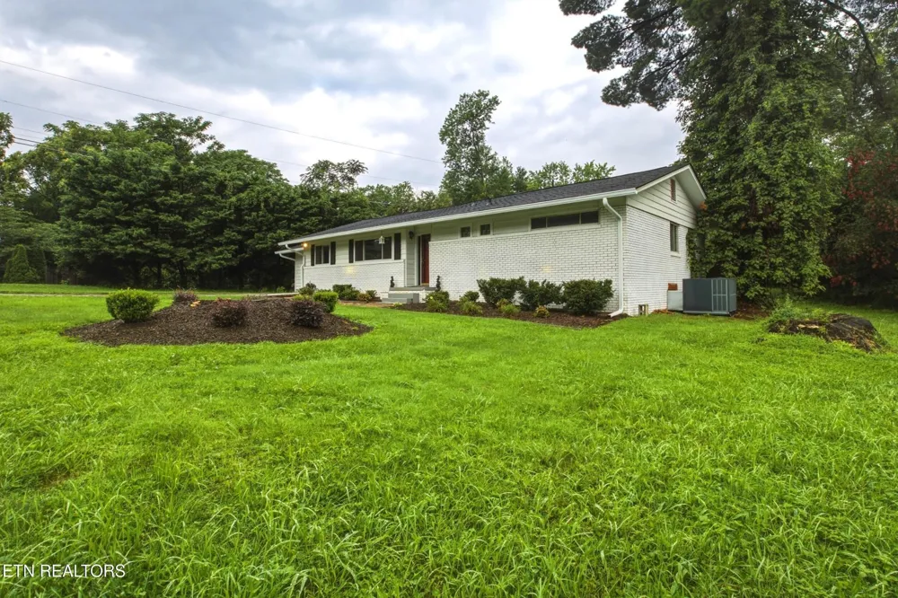6919 Dorchester Drive Knoxville, TN 37909
