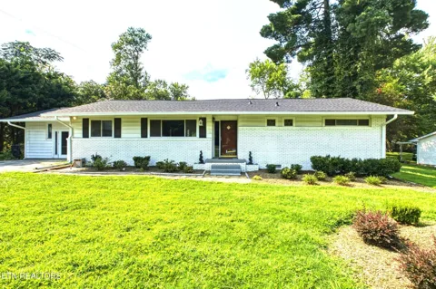 6919 Dorchester Drive