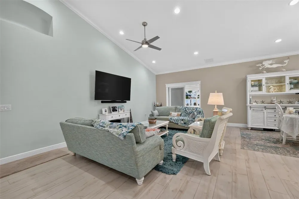 12615 NE 49TH DRIVE Oxford, FL 34484