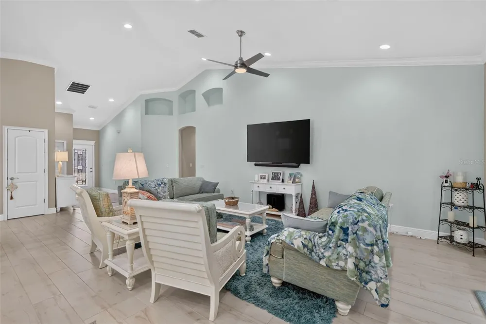 12615 NE 49TH DRIVE Oxford, FL 34484
