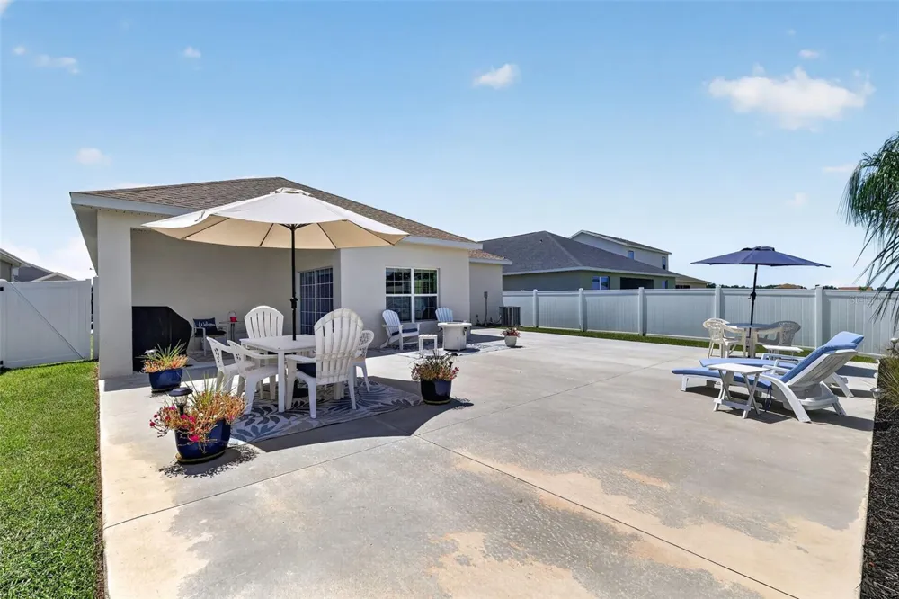 12615 NE 49TH DRIVE Oxford, FL 34484