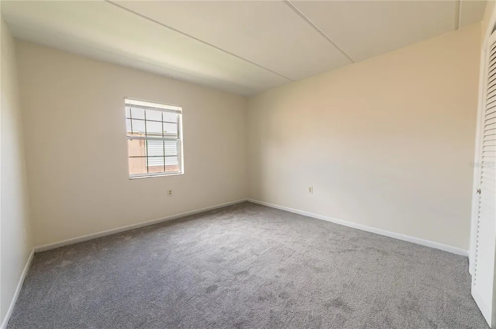 4718 JOSEPH COURT #220 Tampa, FL 33614