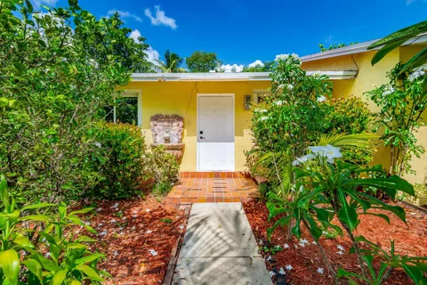 2501 TAYLOR STREET #C