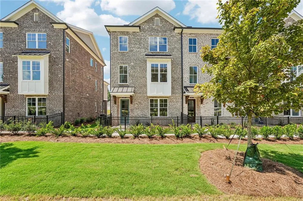 4573 Deanston Court #390 Peachtree Corners, GA 30092