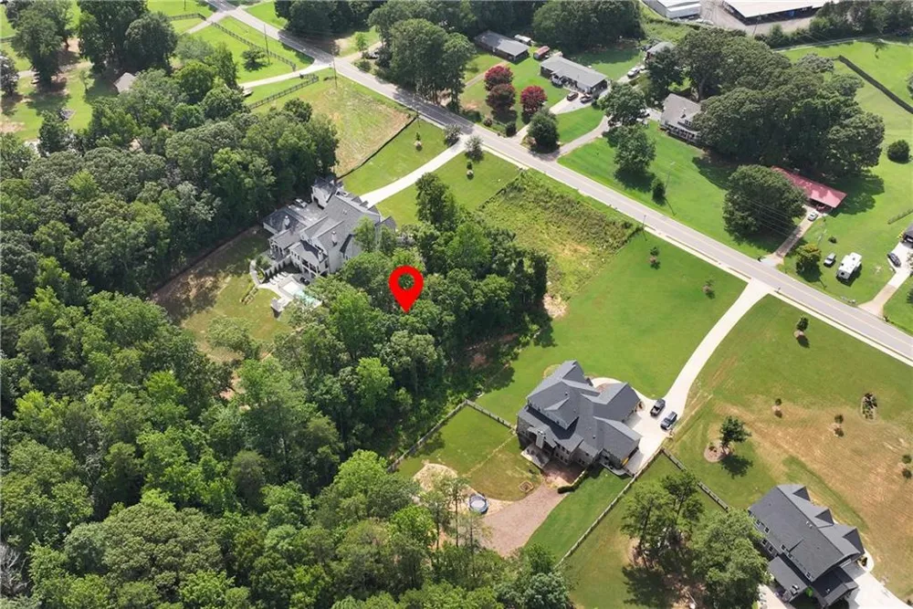 3245 Shoreland Drive Buford, GA 30518