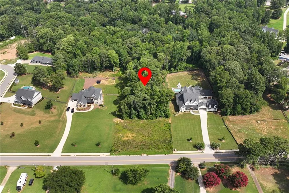 3245 Shoreland Drive Buford, GA 30518
