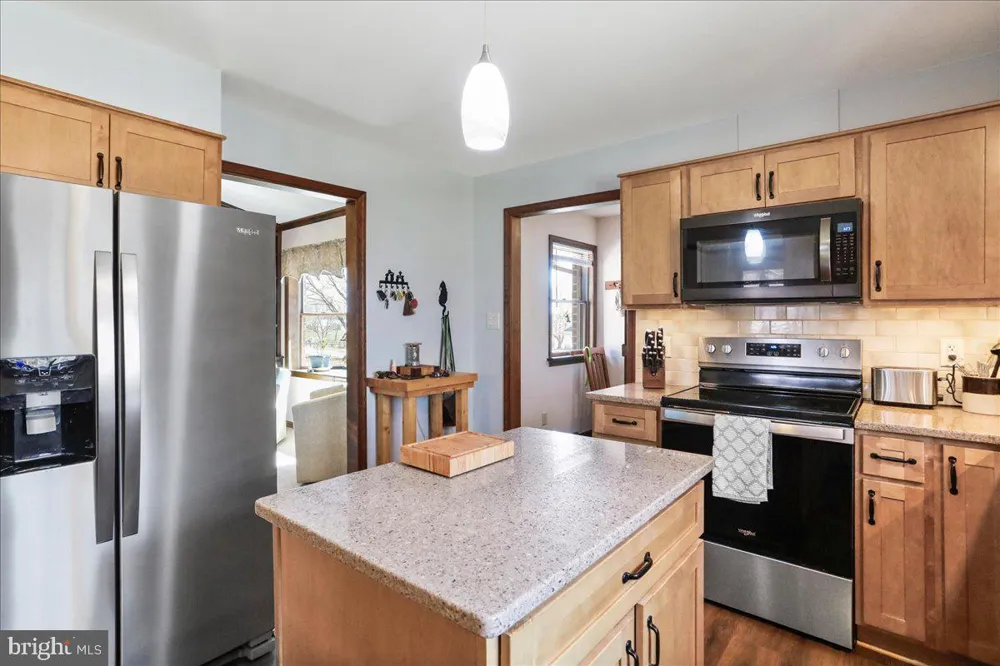 3671 JENNY LANE Chambersburg, PA 17202