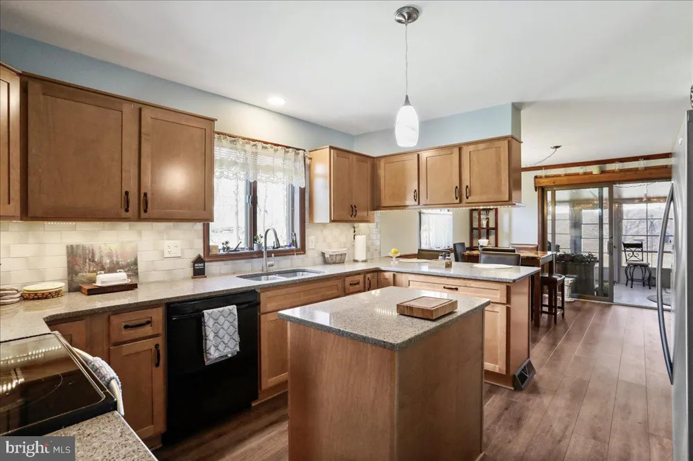 3671 JENNY LANE Chambersburg, PA 17202