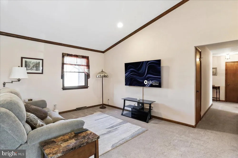 3671 JENNY LANE Chambersburg, PA 17202