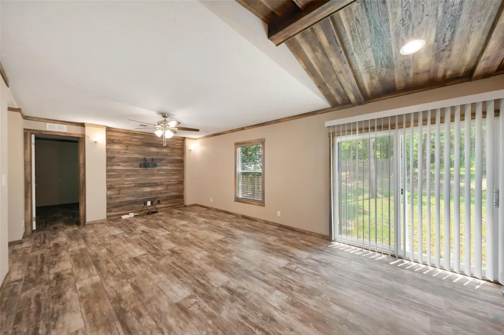 577 Winding River Rd-1 Oakhurst, TX 77364