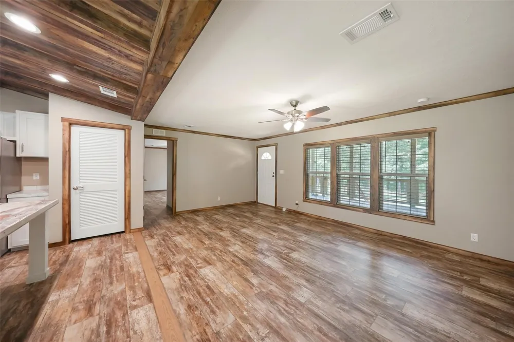 577 Winding River Rd-1 Oakhurst, TX 77364