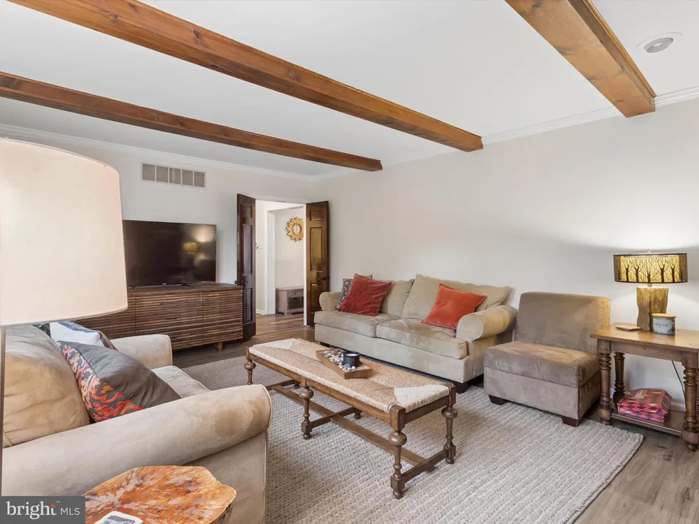 376 TAVISTOCK DRIVE Medford, NJ 08055
