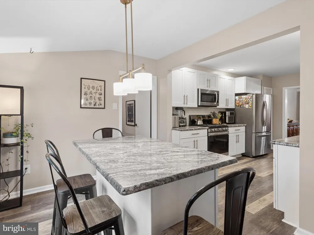 376 TAVISTOCK DRIVE Medford, NJ 08055