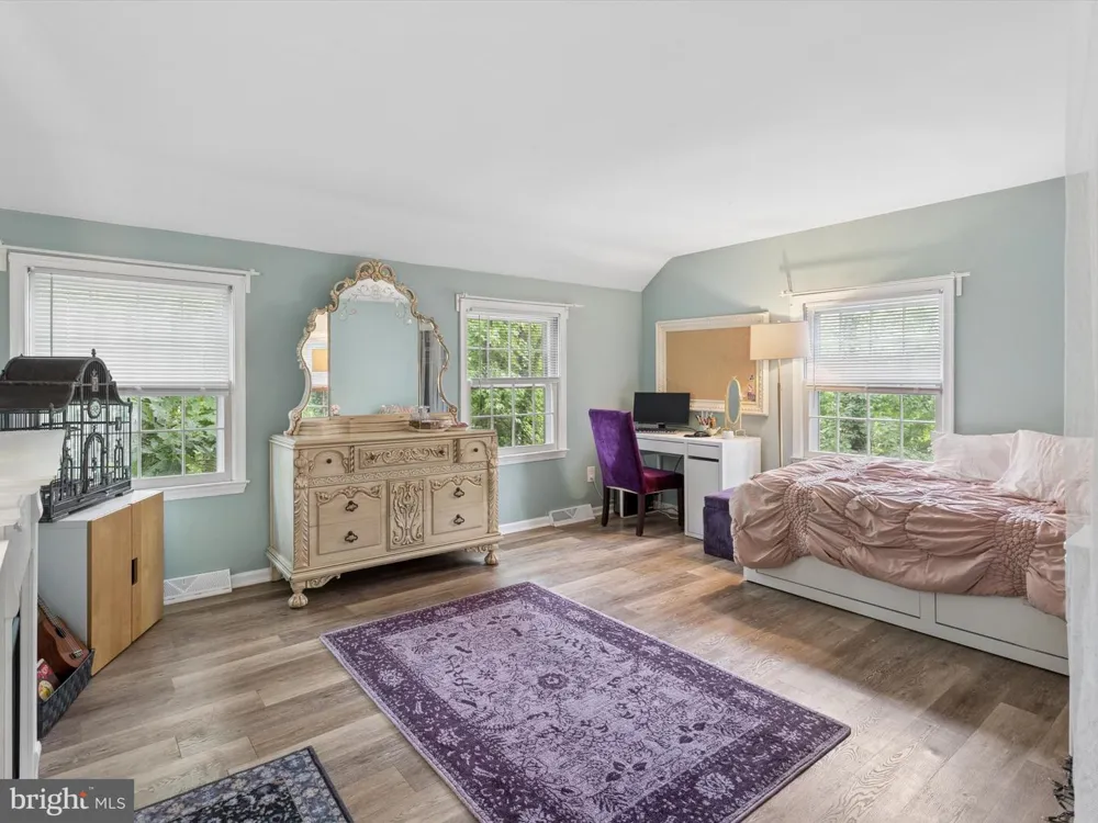 376 TAVISTOCK DRIVE Medford, NJ 08055