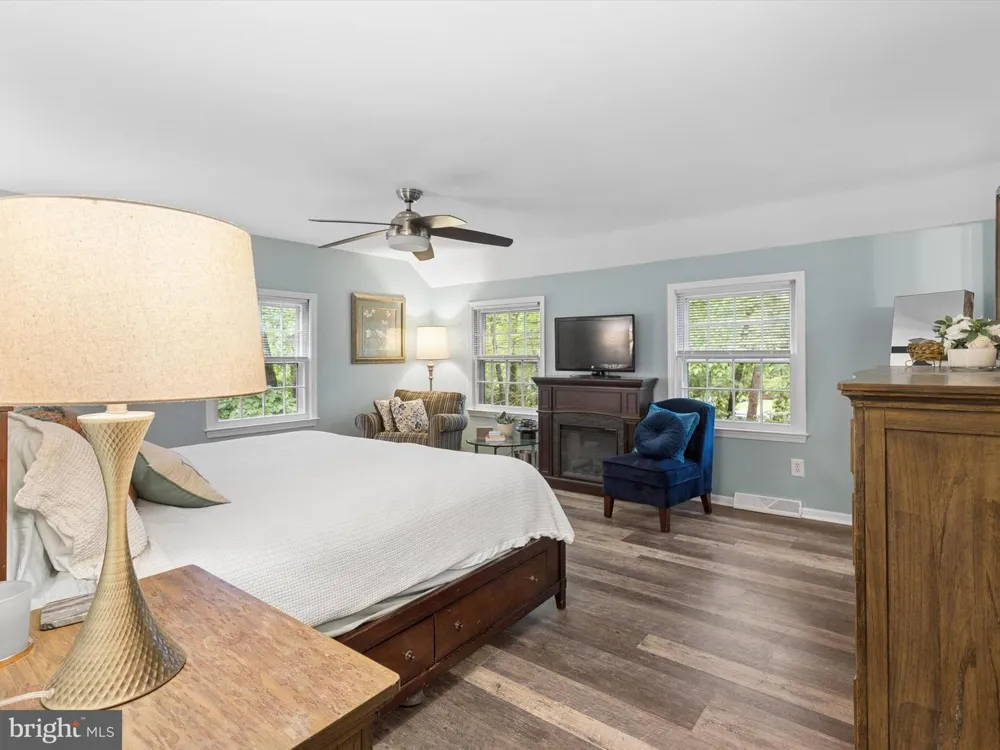 376 TAVISTOCK DRIVE Medford, NJ 08055
