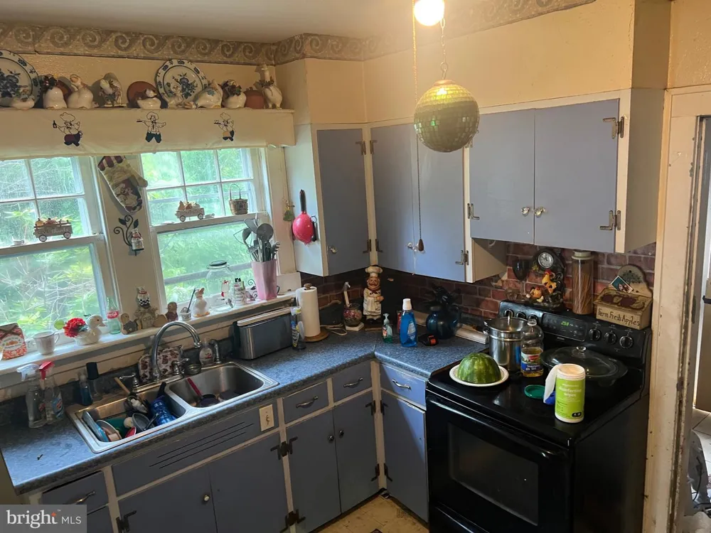 902 HILL TOP DRIVE Cumberland, MD 21502