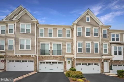 55 LILA LANE