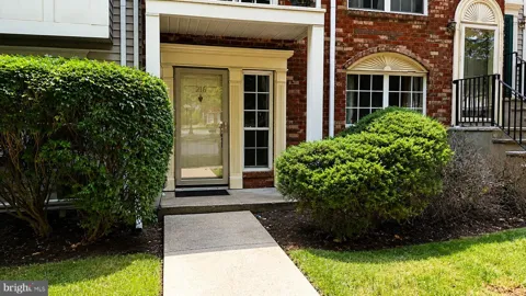 216 SAPPHIRE LA LANE