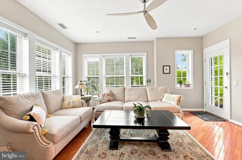 6107 LILAC COURT