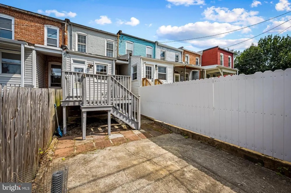 1109 W 40TH STREET Baltimore, MD 21211