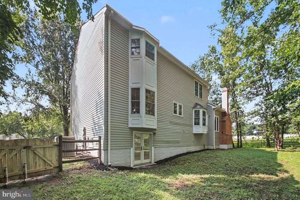 6356 LEE FOREST PATH Centreville, VA 20120
