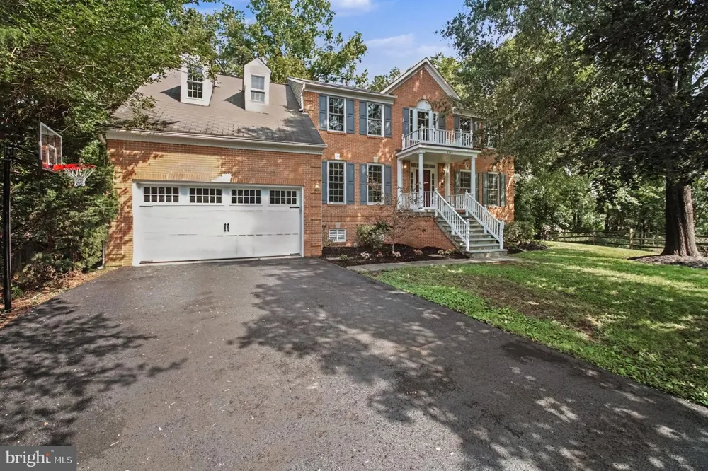 6356 LEE FOREST PATH Centreville, VA 20120