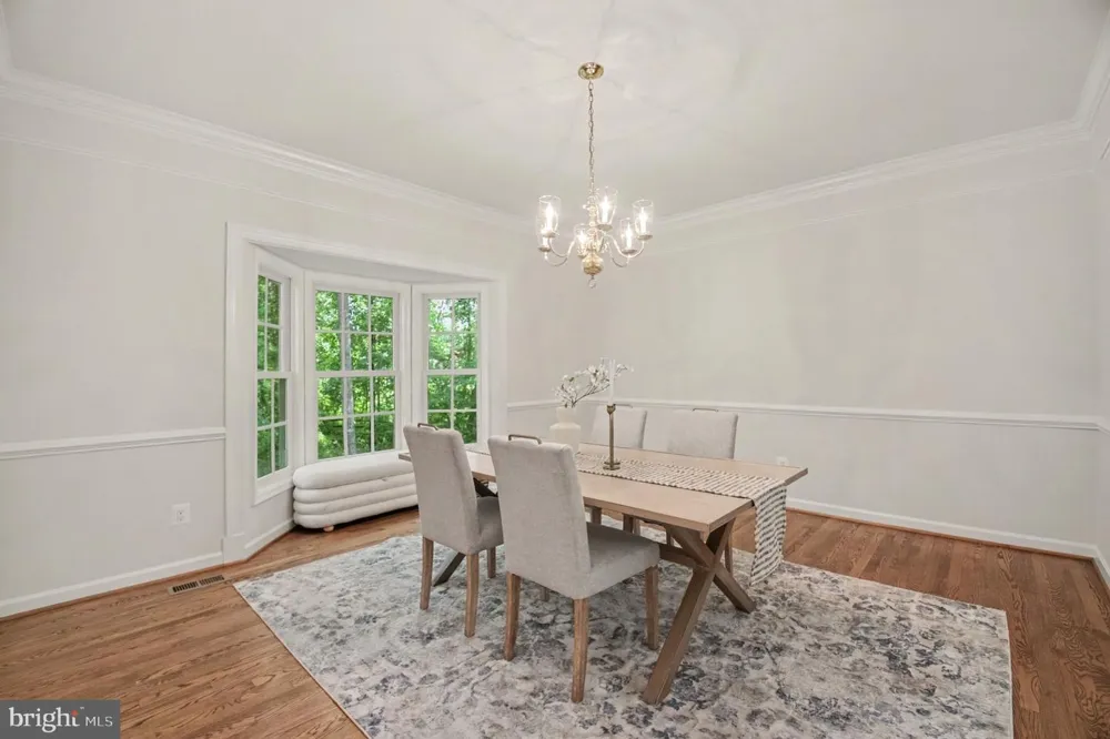 6356 LEE FOREST PATH Centreville, VA 20120