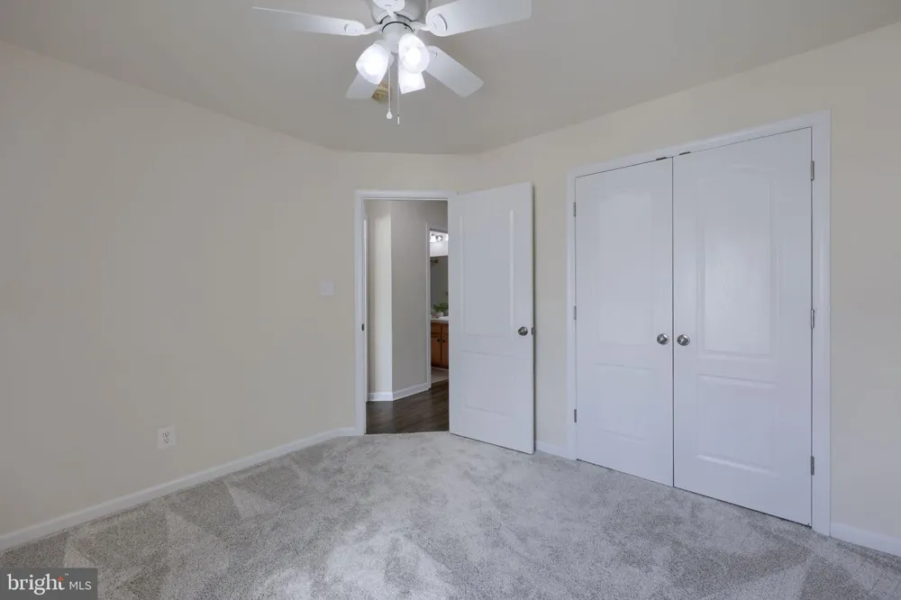 2307 GOLDEN EAGLE DRIVE York, PA 17408