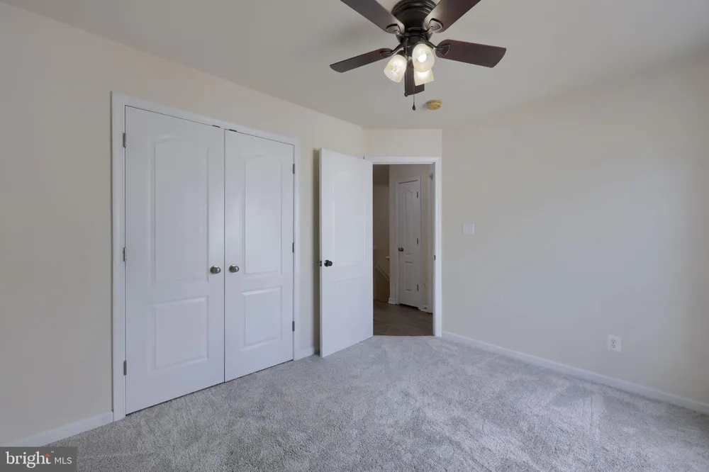 2307 GOLDEN EAGLE DRIVE York, PA 17408