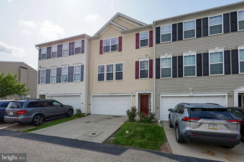 2307 GOLDEN EAGLE DRIVE York, PA 17408