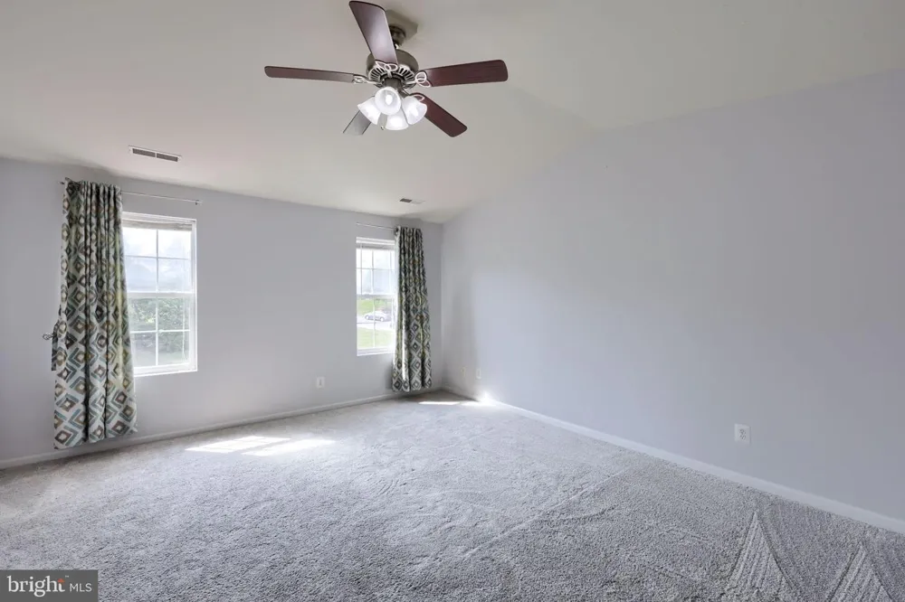 2307 GOLDEN EAGLE DRIVE York, PA 17408