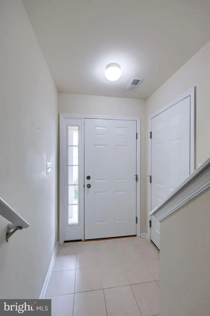2307 GOLDEN EAGLE DRIVE York, PA 17408